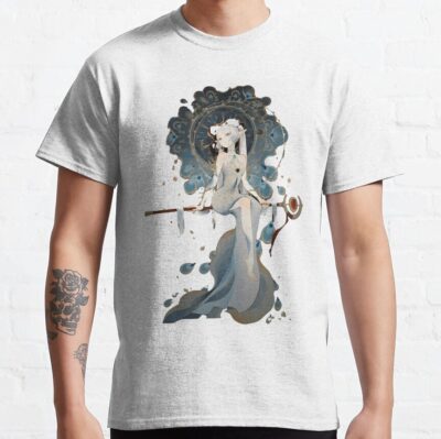 Alternative view of Queen Frieren T-Shirt